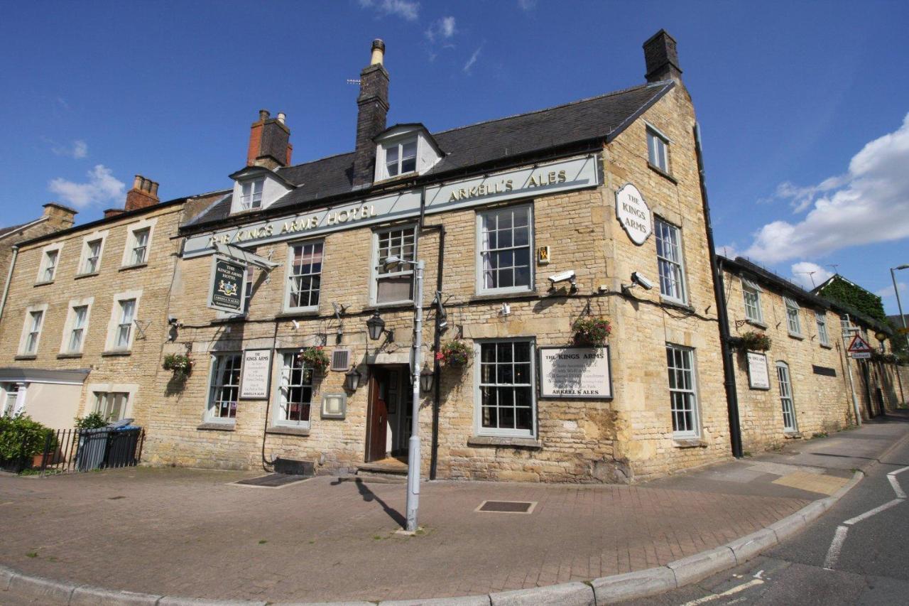 צ'יפינג נורטון The Kings Arms Hotel מראה חיצוני תמונה