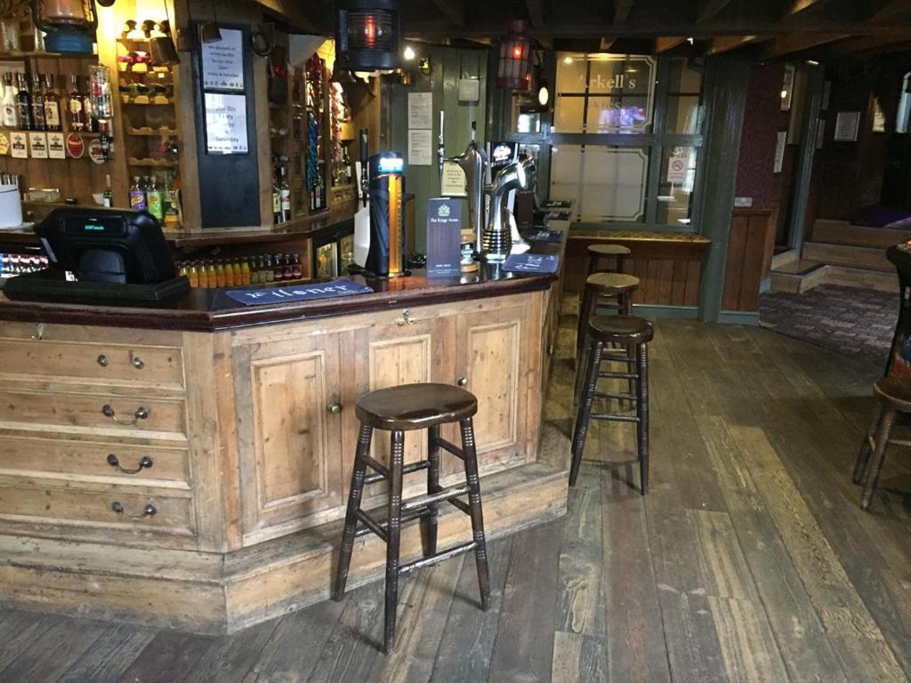 צ'יפינג נורטון The Kings Arms Hotel מראה חיצוני תמונה