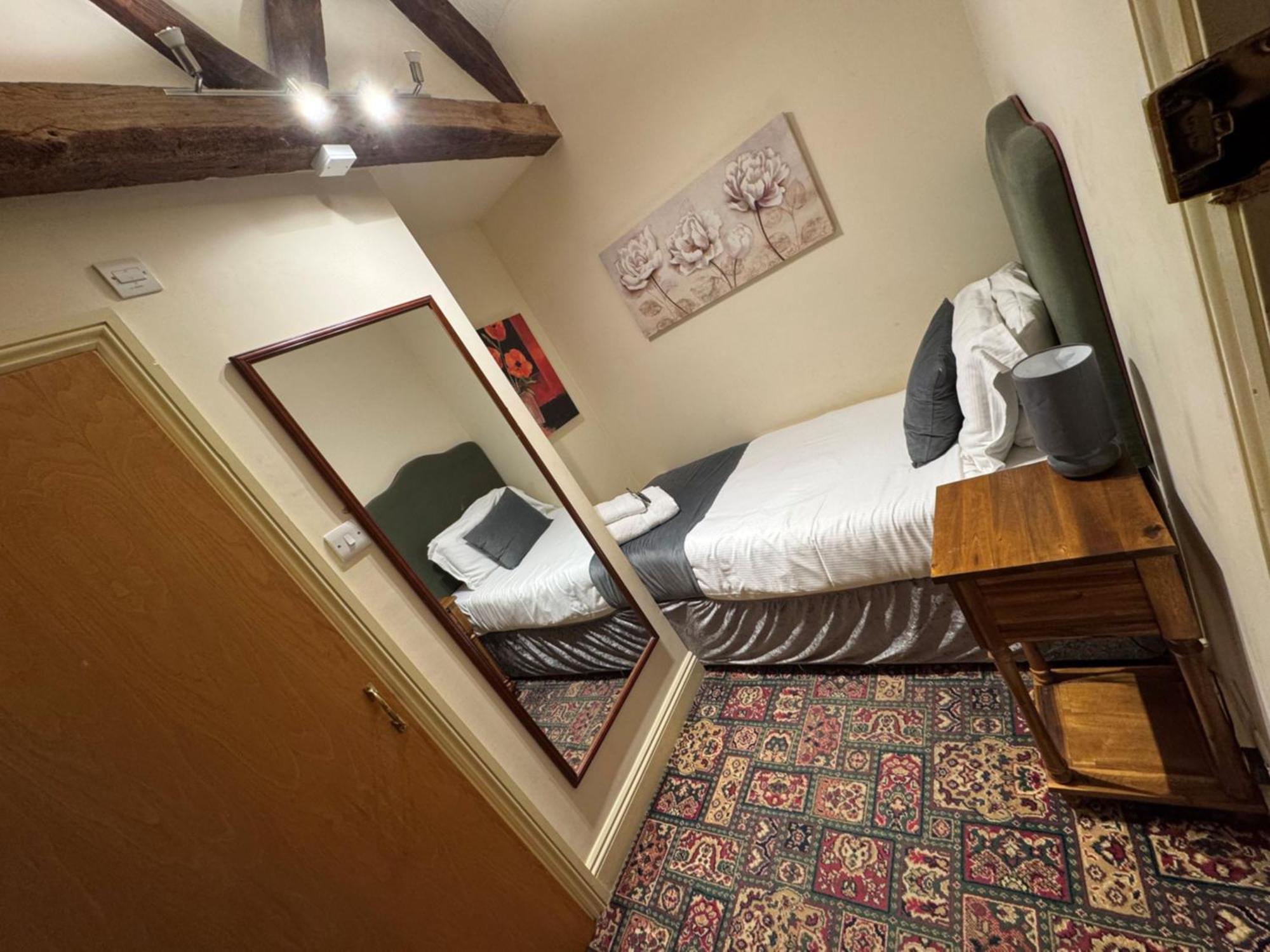 צ'יפינג נורטון The Kings Arms Hotel חדר תמונה
